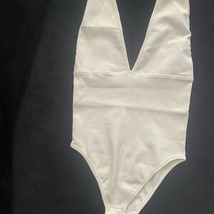 OQQ Ivory bodysuit top